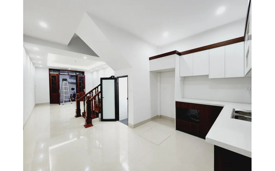 Bán nhà Võ Chí Công, Lạc Long Quân,DT34m2, 4T, MT4M Giá hơn 8 tỷ