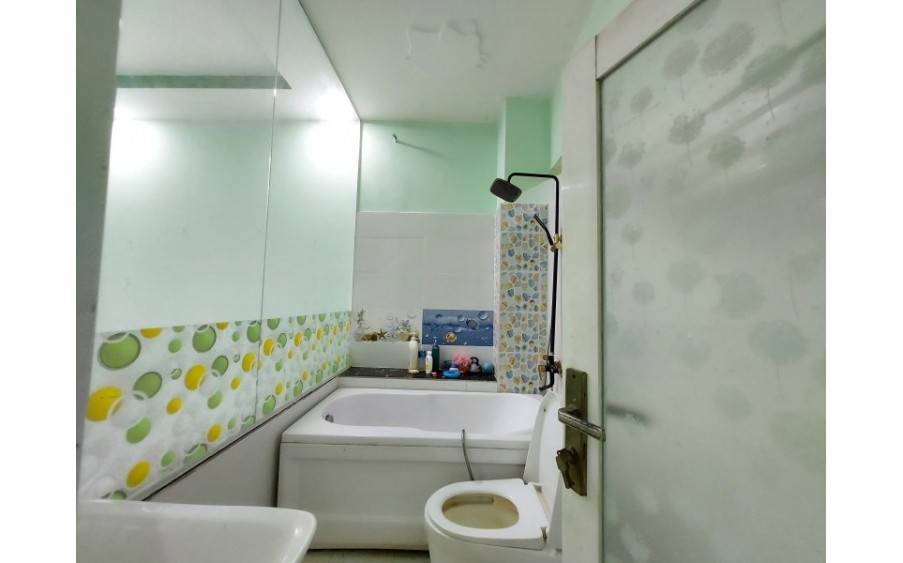 Bán nhà Nguyễn Sơn, Tân Phú, dt 4m x 12m, hẻm 4m, 3 tầng ở ngay, Giá 5.4 tỷ