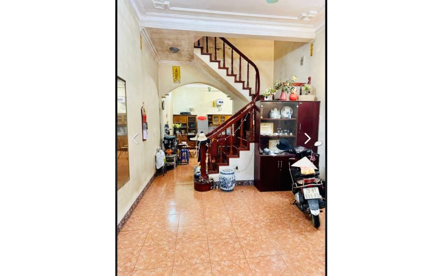 Bán nhà phố Yên Lạc, đường Kim Ngưu, Phường Vĩnh Tuy, Quận Hai Bà Trưng, DT hơn 60m2.