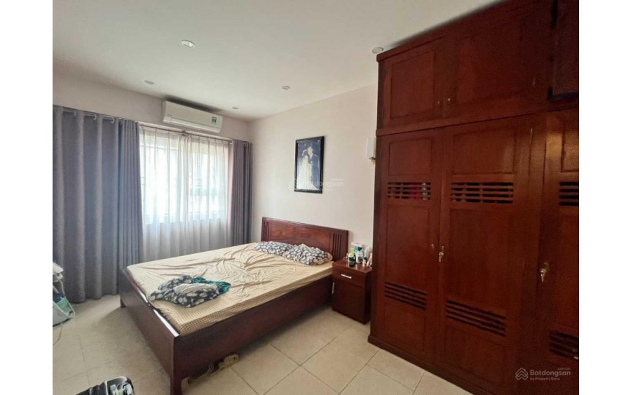 Hiếm! 137m2 căn 3PN2WC Học Viện Quốc Phòng tháp Đông - slot ô tô giá 7.6 tỷ