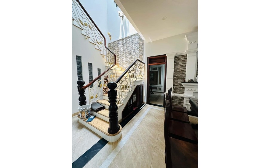 **Bán nhà hẻm 134 Hoàng Hòa Thám** khu K300 phường 12 Tân Bình, 6,6x18