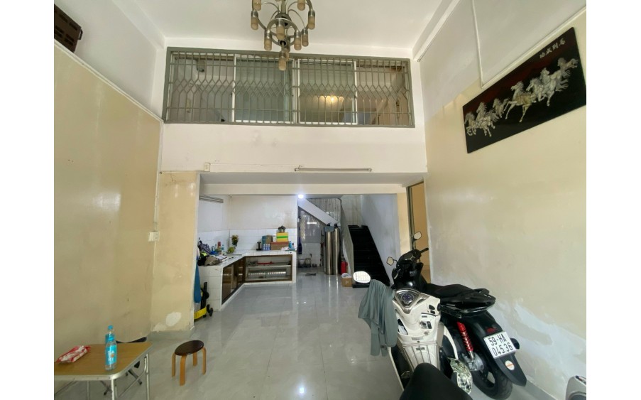 Nhà mặt tiền quận 5- Bán gấp – 75m2 - 17.9 tỷ - Ngang lớn 7.5