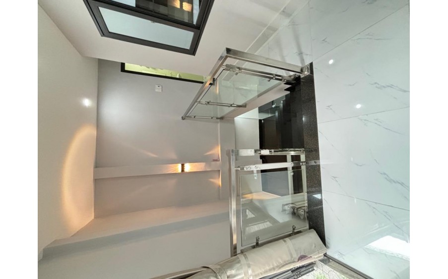 NHÀ HXH ĐƯỜNG PHAN VĂN TRỊ. P11. BÌNH THẠNH. 35M2 NHÀ 2 TẦNG 2PN, 2WC.  SỔ HỒNG CHUẨN. GIÁ 3 TỶ 650TL.