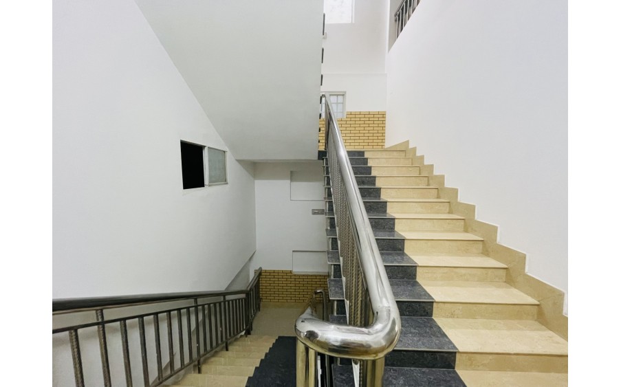 NHÀ MỚI ĐẸP NGUYỄN VĂN LƯỢNG, GÒ VẤP. 193M2, 5 TẦNG. GIÁ NHỈNHI : 17TỶ TL TỐT.