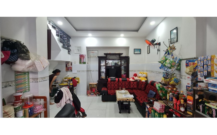 Bán nhà 8tỷ7. Hoàng Diệu 2.  80m2, 5 tầng,  4.8mx17m. Linh Trung Thủ Đức