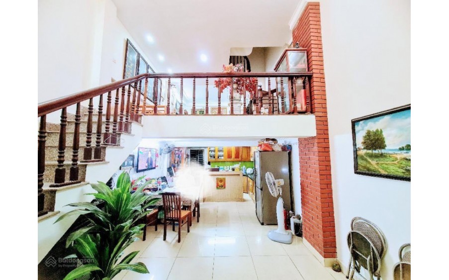 Nhà Vườn Lài, 50m2 x 3T, 20m trước mặt, Trước Nhà 5m, Nhà Đẹp, Sổ Chuẩn, Chỉ 3.5 Tỷ
