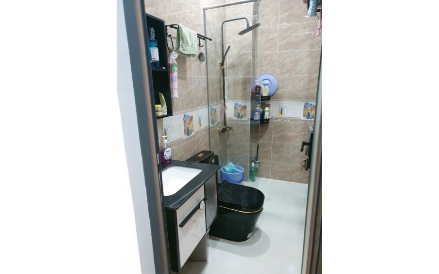 Bán Nhà Măt Tiền Tô Hiệu, Tân Phú 2 Tầng giá 3,9 Tỷ