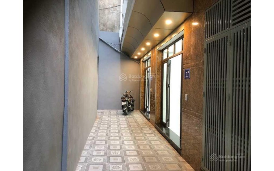 Nhà chia lô Gốc Đề ngõ thông dt 48.3m2 xây dựng 41m² x 5T, giá 5,9 tỷ.