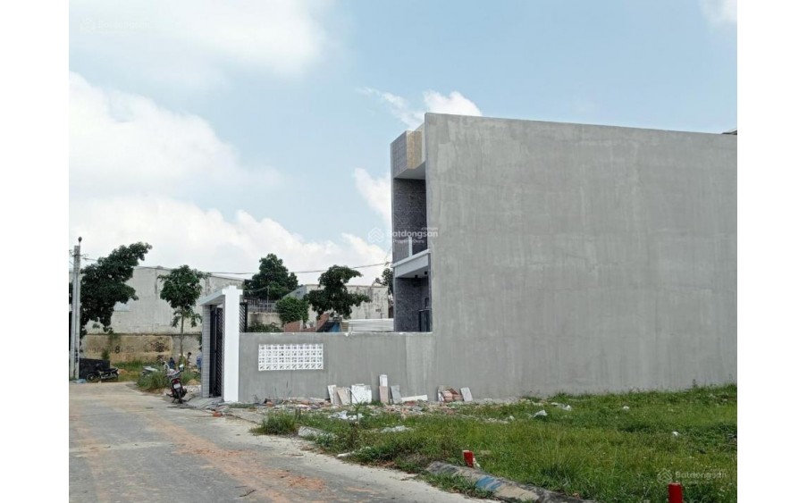 Cần tiền bán gấp nền đất 72m2, SHR, TP Biên Hòa, Đồng Nai