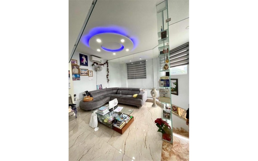 Bán gấp nhà đường Cộng Hoà 3, Tân Phú,  92m2, 5 tầng,  giá 14.9 tỷ TL cho khách thiện chí