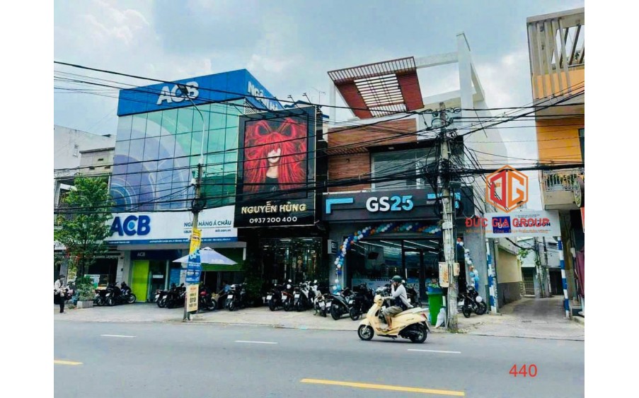 Bán nhà 1 trệt 2 lầu Mặt Tiền Phạm Văn Thuận, cho thuê 60tr/tháng