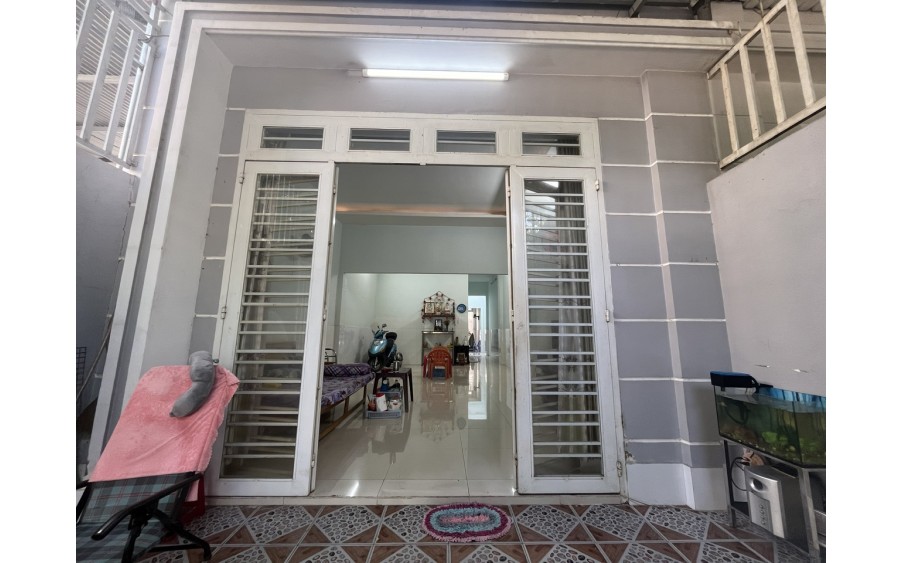 Bán nhà cấp 4 đẹp, diện tích 100m2 KDC Bửu Long, giá siêu rẻ, chỉ 4 tỷ