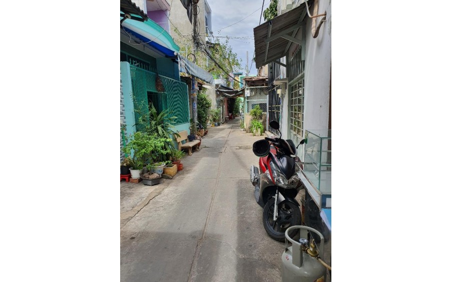 Bán gấp nhà đường Tân Hòa Đông, Bình Tân, 20m2, 2 tầng, hẻm rộng thoáng, chỉ hơn 1tỷ