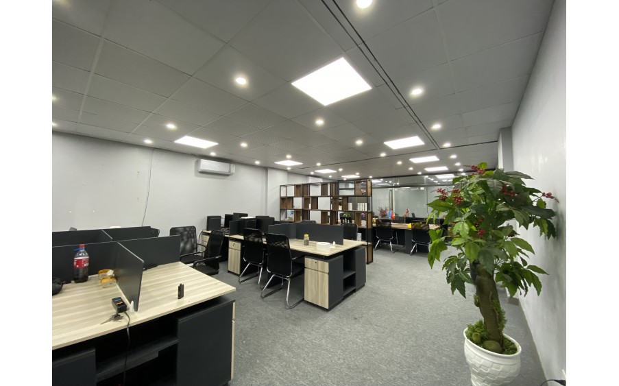Cho Thuê Văn Phòng Phố Hoàng Cầu - Yên Lãng, 100m2 - 15,5tr/tháng