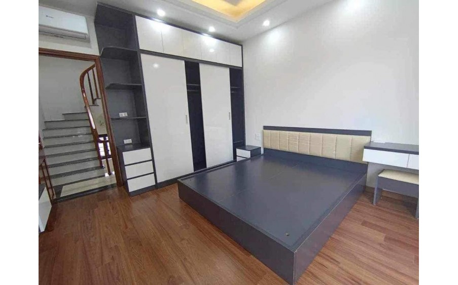 DÂN XÂY VIỆT HƯNG-NHÀ MỚI ĐẸP 45m,MT 4m, nhỉnh 3.5 tỷ,NGÕ NÔNG THOÁNG