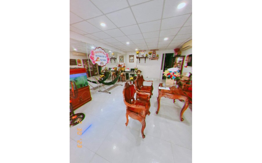 Cần bán gấp nhà GIÁ NGỘP TRƯỜNG CHINH Q12, DT 81.7m2, 6.25x13.24m chỉ nhỉnh 4 tỷ.