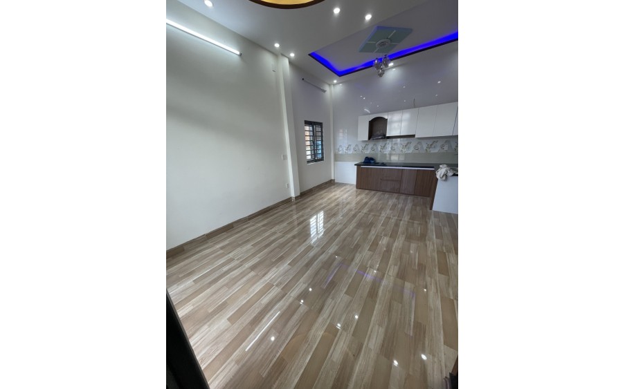 CẦN BÁN NHÀ ĐƯỜNG TÔN ĐỨC THẮNG - LIÊN CHIỂU - NHÀ MỚI - VỊ TRÍ ĐẸP - FULL NỘI THẤT - Ở NGAY - LÔ GÓC - Ô TÔ QUAY ĐẦU.