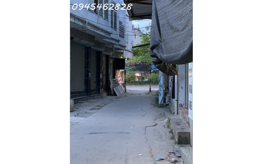 Gia đình mình cần bán gấp đất 5% gần trường học thị trấn Trạm Trôi- Đất xen kẹt ( ngay gần ngã tư trôi, Hoài Đức, hà nội) LH Mr Ninh 09.4546.2828