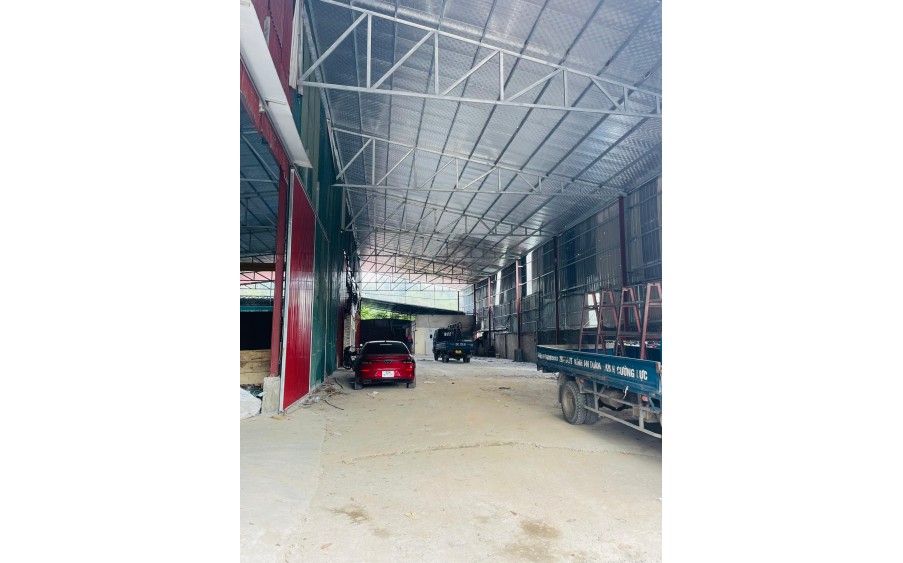 Cho thuê kho xưởng 550m tại Vân Côn, Hoài Đức , Hà Nội, xe 15 tấn đỗ cửa, xưởng đẹp giá 20 triệu