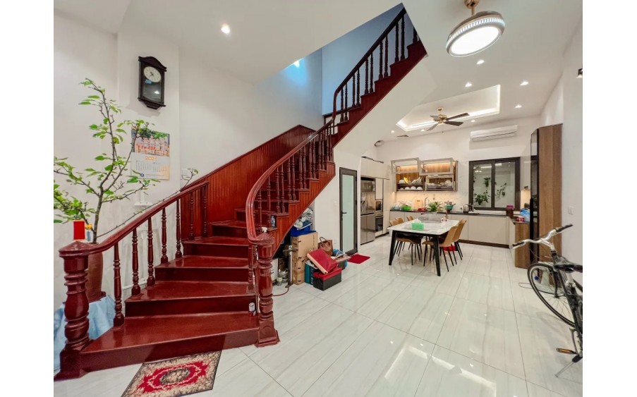 BÁN NHÀ SIÊU ĐẸP TRÂN CUNG, CẦU GIẤY, 10M Ô TÔ TRÁNH, LÔ GÓC, GIẾNG TRỜI, 70M2, 11.5 TỶ