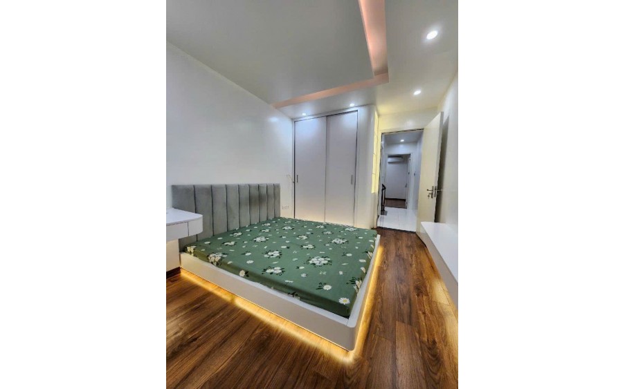 NHÀ ĐẸP ĐÔNG NGẠC - BẮC TỪ LIÊM - DT45M2 - MT5M - 5 TẦNG - GIÁ 7 TỶ - Ô TÔ TRÁNH