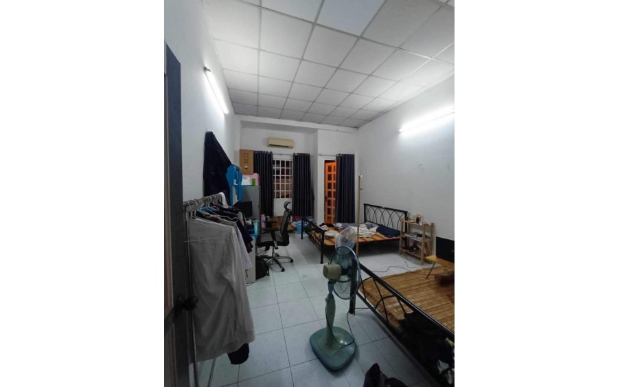 Bán nhà Quận Tân Bình, đường Phạm Văn Bạch, gần chợ, 70m2,4*17m, 7.1 tỷ.