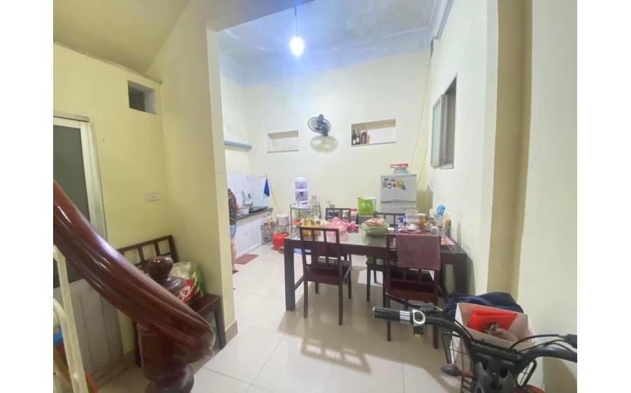 BÁN NHÀ LẠC LONG QUÂN - 500 M RA HỒ TÂY 51/55M -4 TẦNG-7Tỷ8 _NGÕ RỘNG _DÂN XÂY LH 0978529499