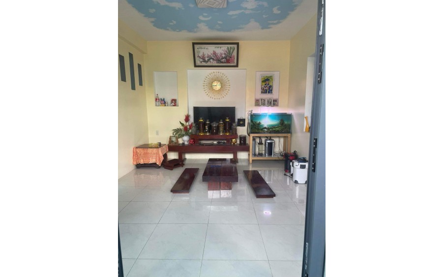 Bán Nhà 2 Tầng 2 Mặt Tiền 245 Phạm Văn Đồng, TP Huế - Giá Chỉ 2,X Tỷ