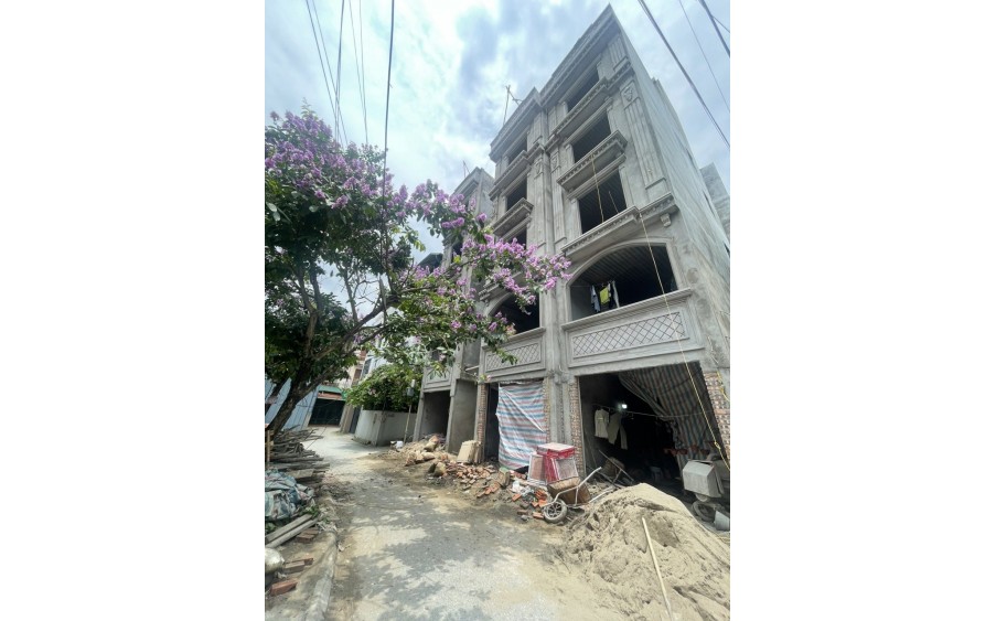Chính chue bán căn góc view hồ 6 tầng Cự Khối- Long Biên , thang máy, mặt ngõ oto 7 chỗ quay đầu thoải mái