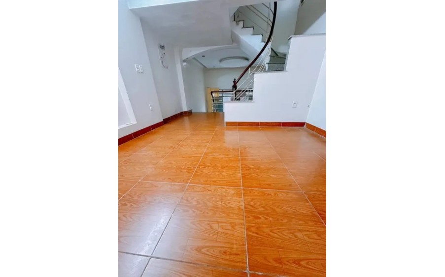 Bán nhà Cổ Nhuế. DT 37m2 - MT 4m - 4.8 tỷ