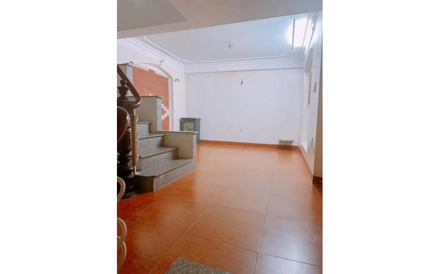 Bán nhà Cổ Nhuế. DT 37m2 - MT 4m - 4.8 tỷ