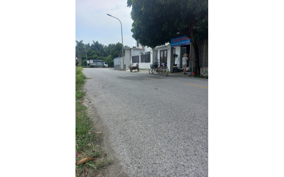 Bán nhà 2 tầng có gara ô tô thôn Tằng My xã Nam Hồng ngõ nông thông cách 10m là bờ kênh trạm bơm ấp bắc Nam Hồng.