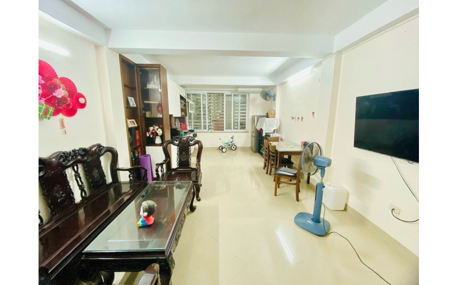 Bán nhà Huỳnh Thúc Kháng - vỉa hè - phân lô - thang máy - 45m2 10T - MT rộng - giá chỉ 18.8 tỷ