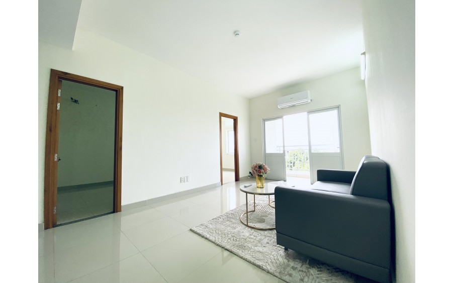 Bán căn hộ giá rẻ Bình Dương, gần Vincom, Aeon Mall, đã có sổ hồng, 3pn 80m2 giá chỉ 1.6 tỷ. NH cho vay 70%