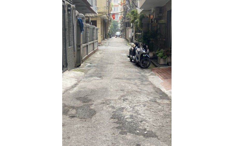 Bán Nhà Nguyễn Khánh Toàn, Nguyễn Văn Huyên,DT35m2, 4T. MT4m Giá Nhỉnh 8 tỷ