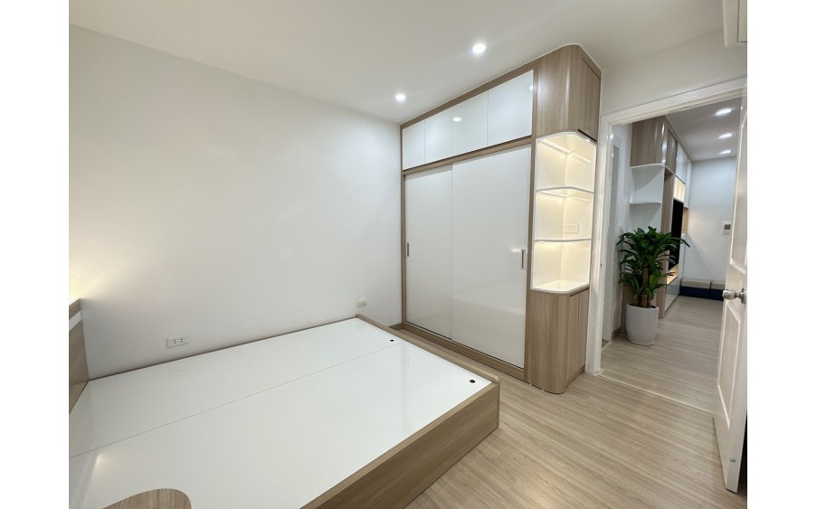 bán nhanh căn hộ c 2 ngủ 48 mét giá 1ty6xx