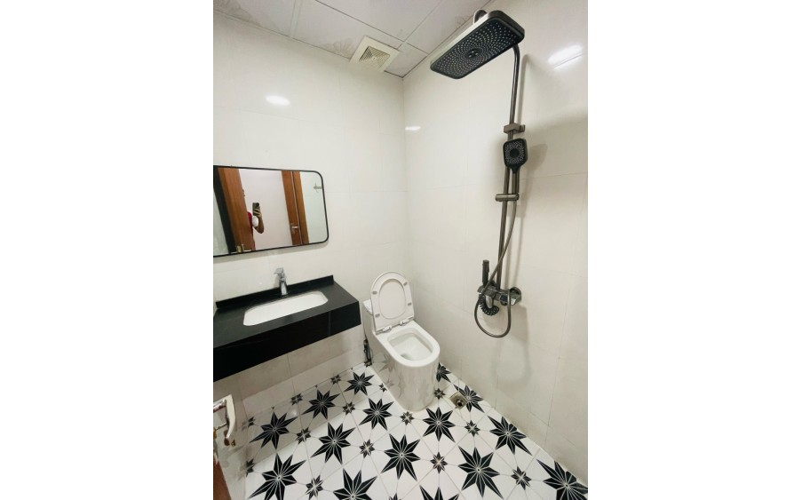 BÁN NHANH CẮT LỖ CĂN HỘ CC 68MET 2 NGU 2TY220 HH LINH ĐÀM Y HÌNH