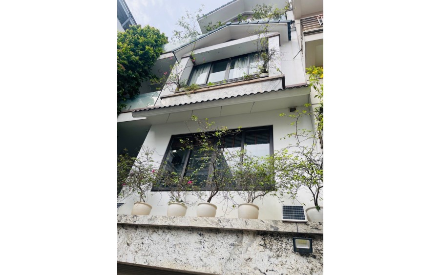 nhà đẹp Cổ Linh, 100m x 4 tầng, MT 6.8m, gara ôtô, thoáng trước sau, ô chờ thang máy