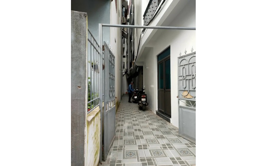 Phúc Lợi nhà 34m2, 5 tầng, mặt tiền5 m,3.4 tỷ Long Biên.