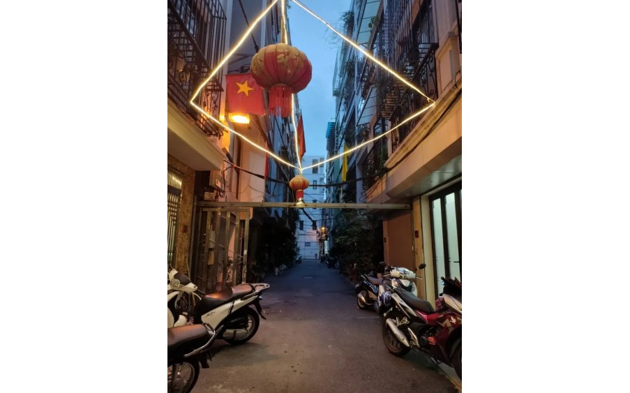 Ngọc Thụy nhà 39m2, 4 tầng,mặt tiền 3.8m, 4.5 tỷ Long Biên Hà Nội