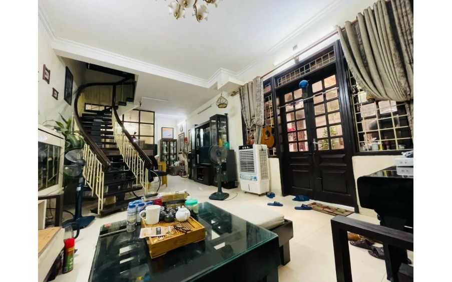 BÁN NHÀ ĐƯỜNG CẦU GIẤY, Ô TÔ, NGÕ THÔNG, 111M2, 17.2 TỶ, LHE 0385115799