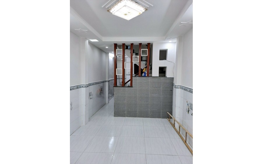 Chỉ hơn 3 tỷ nhà nhỏ 2 tầng hẻm thẳng Tân Hưng , TT Quận 7, phù hợp gia đình