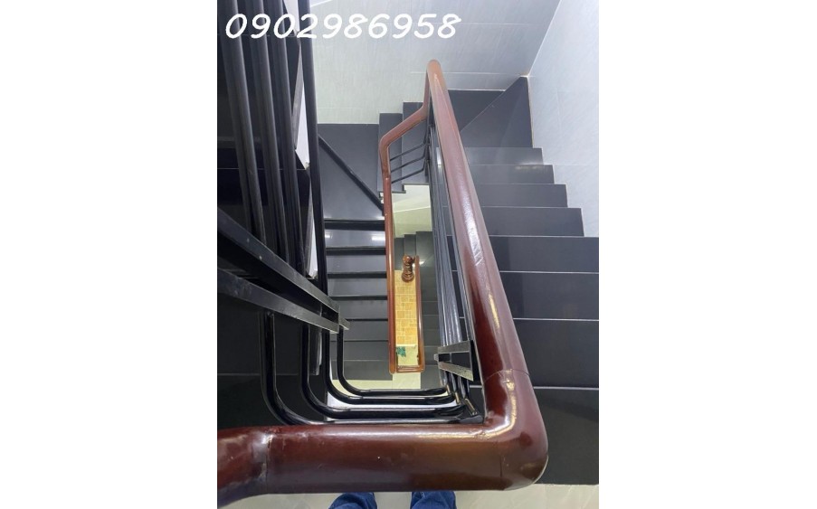 QUẬN 6 - NHÀ ĐẸP KIÊN CỐ - HXH 4 TẦNG - SÁT MẶT TIỀN - 5.8 TỶ.