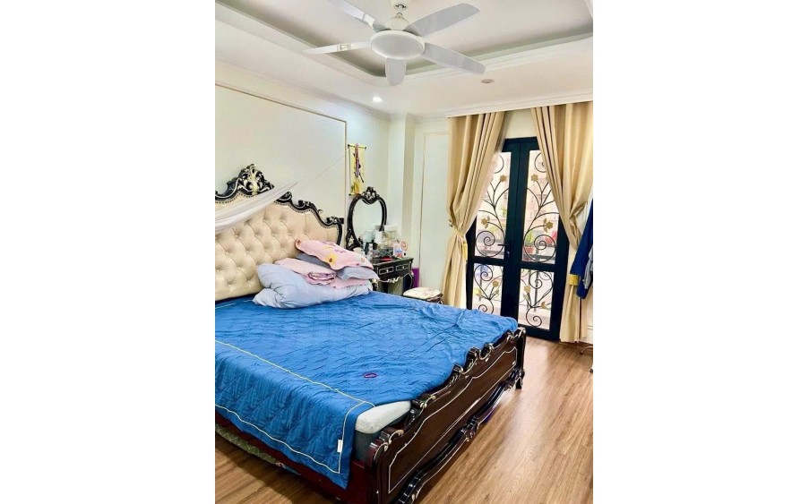 Bán nhà Chiến Thắng, Hà Đông DT 35m2 x 5 Tầng, Ô tô tránh, Kinh doanh, 1 Nhà ra phố, vỉa hè
