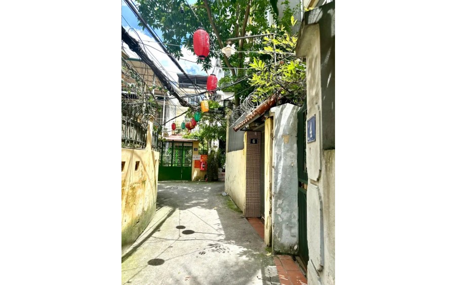 Nhà mới Bồ Đề 40m2, 6 tầng,nhỉnh 7 tỷ Long Biên.gần ô tô,gần hồ, có thang máy.