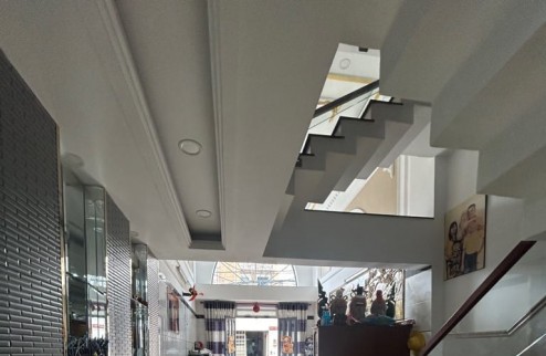 BÁN NHÀ ĐƯỜNG LÊ VĂN QUỚI - BÌNH TÂN - ĐƯỜNG 10M -  66M2 - 5 TẦNG - 6,96 TỶ