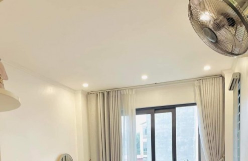 Bán nhà Đàm Quang Trung. 36m2 * 4 tầng * 5,05 tỷ. Lô Góc, full nội thất.