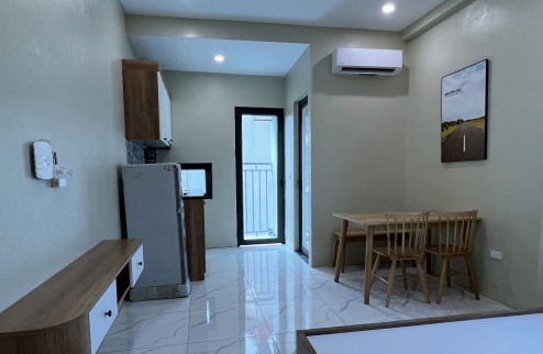 Tòa CHDV phố Khương Trung, một nhà ra phố, ngõ ô tô, xây mới, 17 phòng, DT 100 tr/tháng