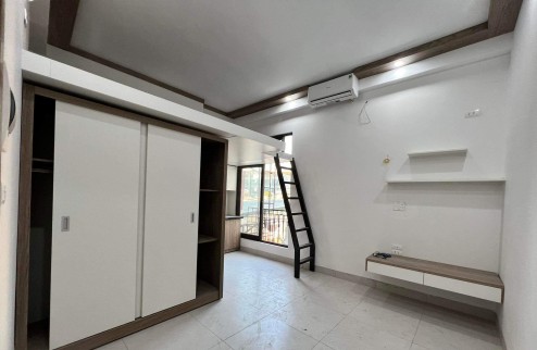 Tòa CHDV phố Vũ Tông Phan, ô tô, 1 nhà ra phố, xây mới, 22 phòng, DT 135 tr/tháng