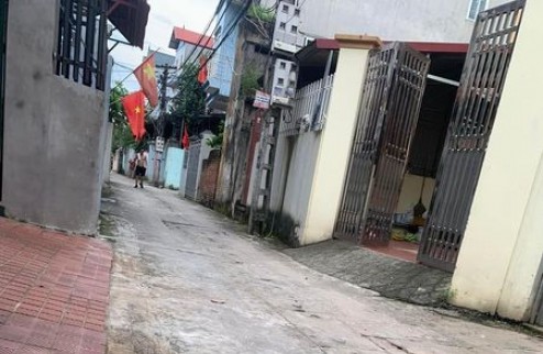 HOA HẬU 2 MẶT THOÁNG- 60M LỄ PHÁP - THÀNH PHỐ THÔNG MINH TRONG TẦM VỚI-1KM RA CẦU NHẬT TÂN-XE 7 CHỖ NGỦ TRONG ĐẤT